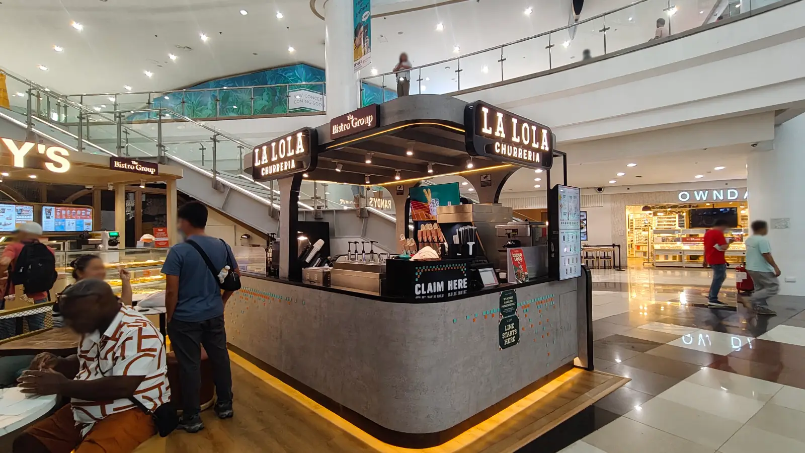 LA LOLA CHURRERIA in Robinsons Place Manila